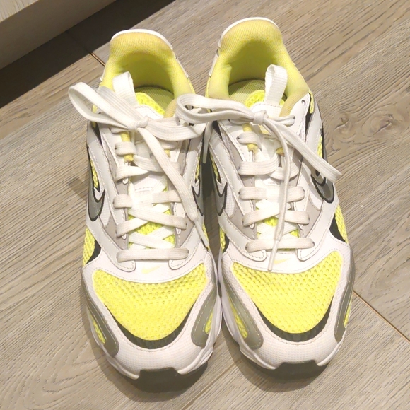 Nike Air Zoom Fire - Picture 2 of 6